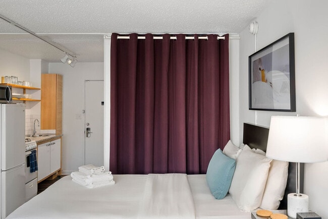 Building Photo - 47 5th St NE