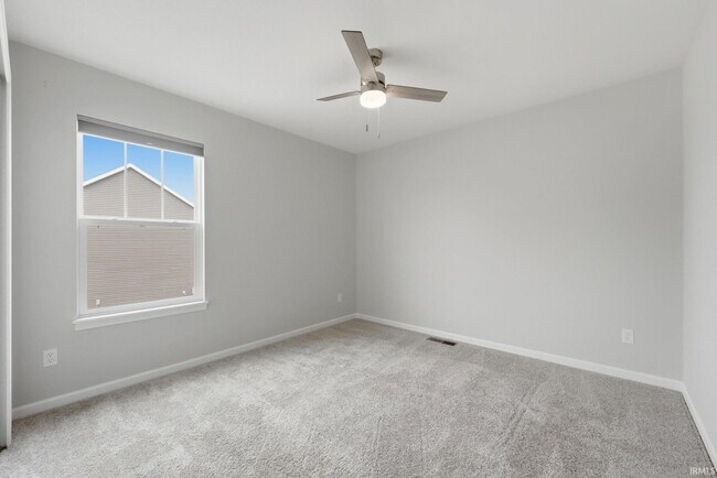 Building Photo - 12502 Speranza Dr