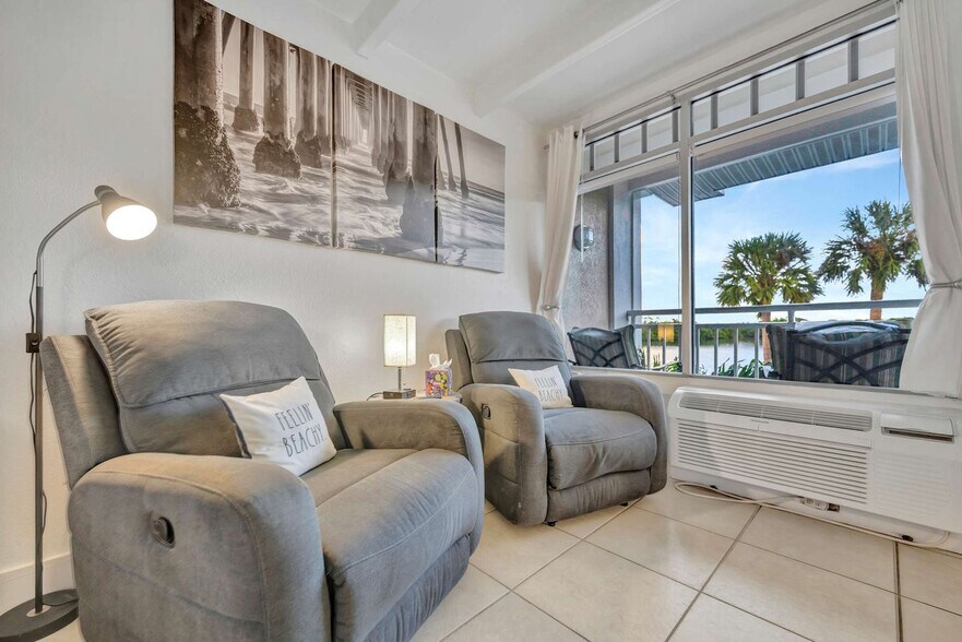 Building Photo - 611 Destiny Dr