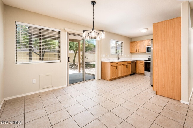 Building Photo - 17429 W Watson Ln