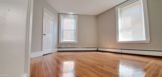 Building Photo - 36 Derby Ave