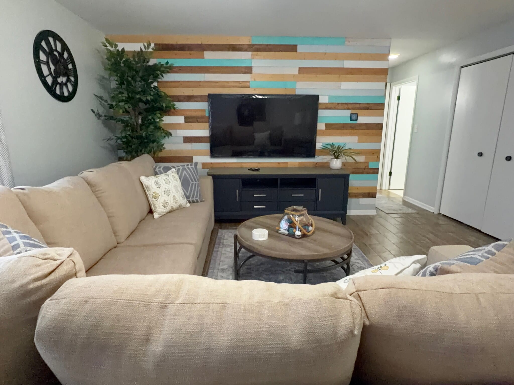 Building Photo - 920 Camellia Dr