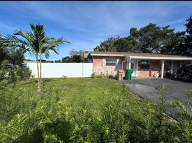 Building Photo - 4350 SW 62nd Ave