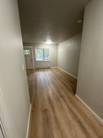 Living Room - 1350 Balfour dr