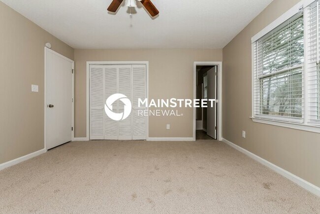 Building Photo - 3 Bedroom Pet-Friendly Home in Stockbridge, GA with Main Street Renewal
