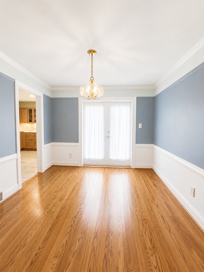 Building Photo - Charming St. Matthews Cape Cod with Finished Basement & Spacious Backyard