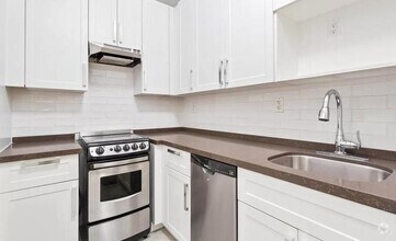 Building Photo - 2 bedroom in NEW YORK NY 10016