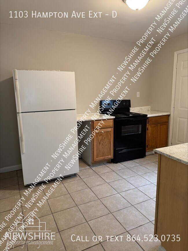 Building Photo - 1103 Hampton Ave Ext