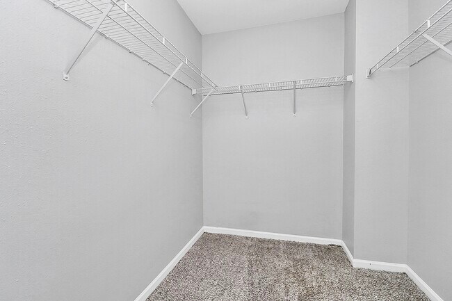 Building Photo - 115 Hunslet Cir