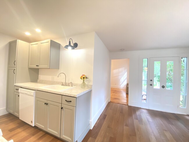 Kitchen/Dining area/main entrance - 12 Exeter Rd