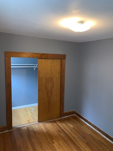 Bedroom 2 - 2044 W Birchwood Ave
