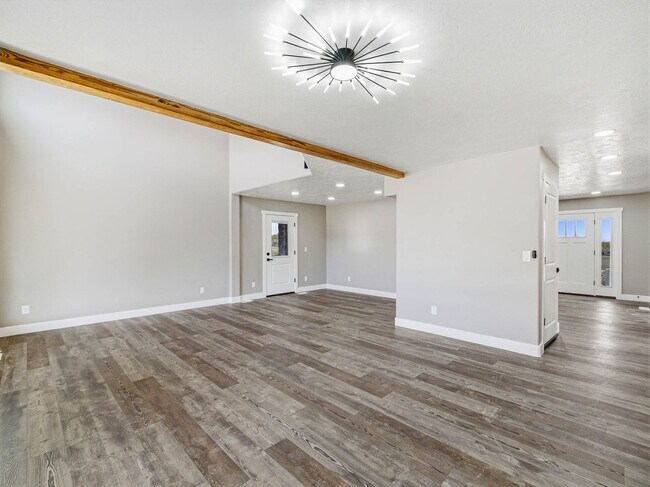 Building Photo - RES_O VAN DER WATT_14512