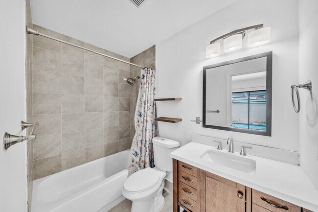 Building Photo - 4757 Sunny Palm Cir