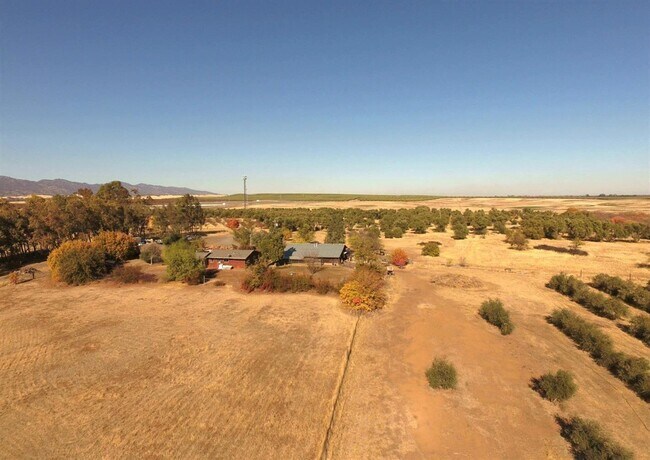 Building Photo - 27643 Co Rd 88