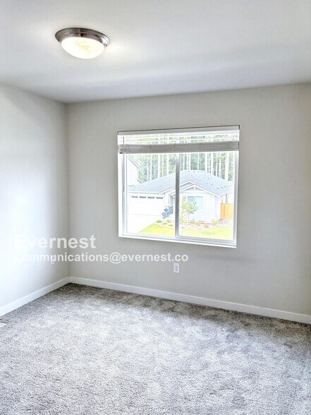 Building Photo - 18020 133rd Ave E