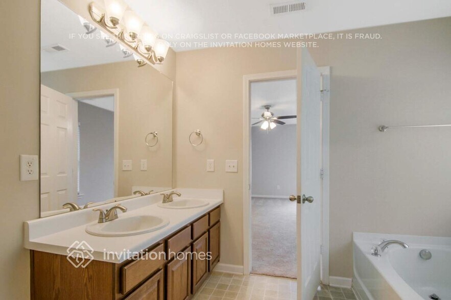 Building Photo - 5820 Kohler Ln