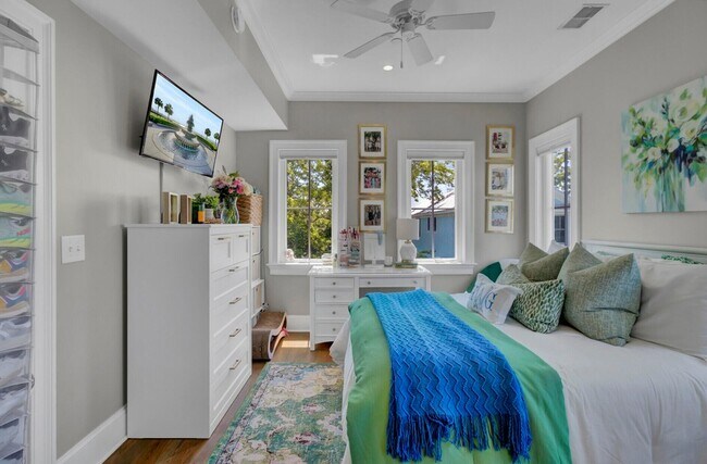 Building Photo - 315 Ashley Ave