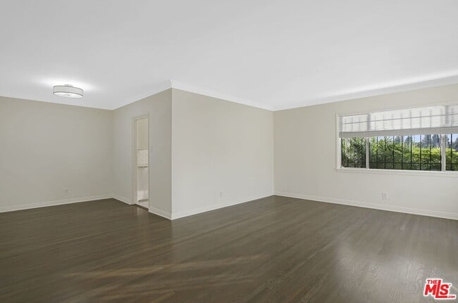 Primary Photo - 4058 9th Ave