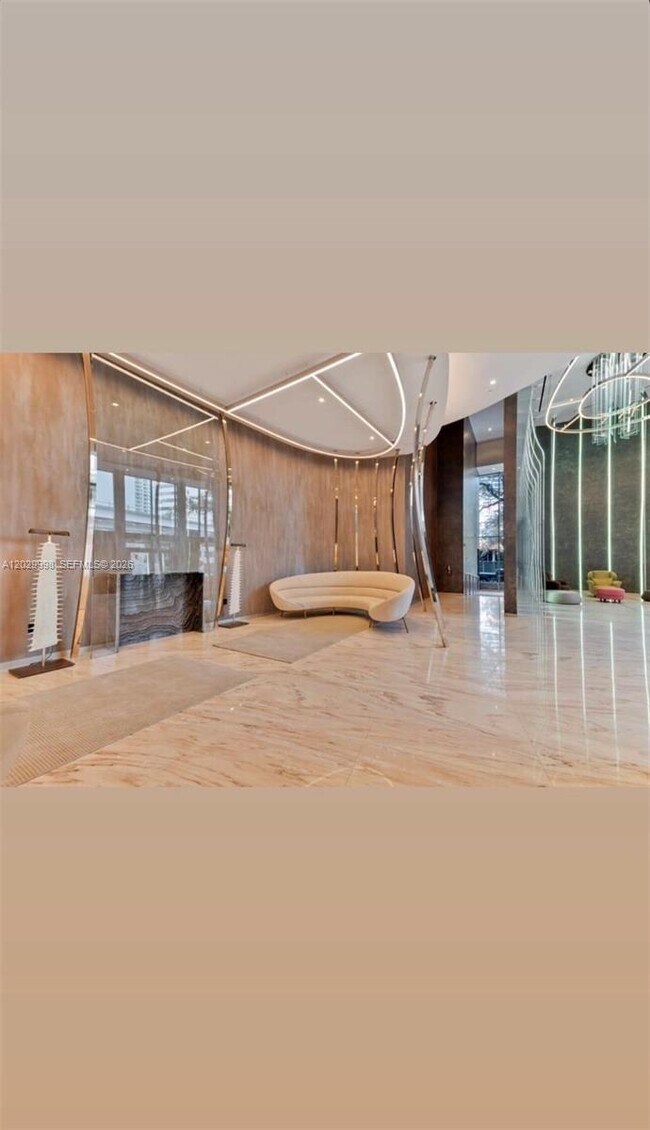 Building Photo - 1000 Brickell Plaza