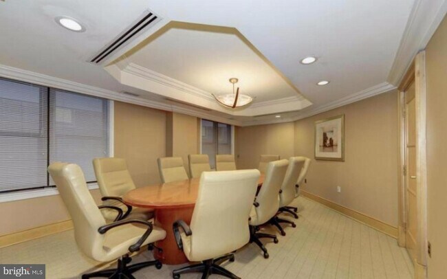 Building Photo - 616 E Street NW Unit 446