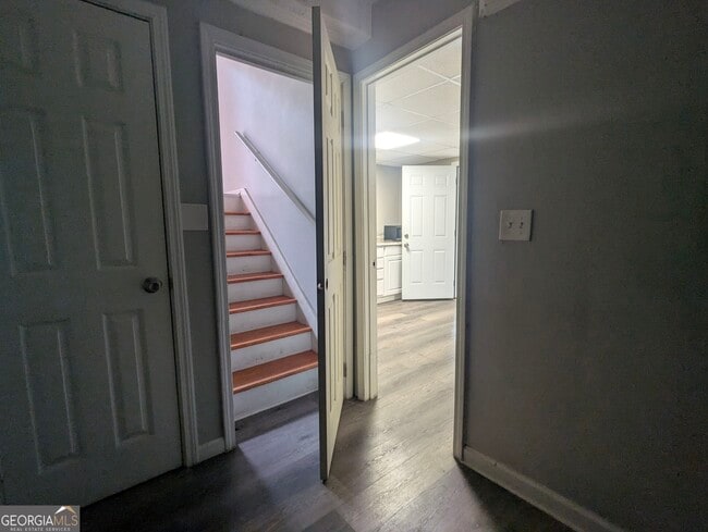 Building Photo - 2153 Cherokee Valley Cir