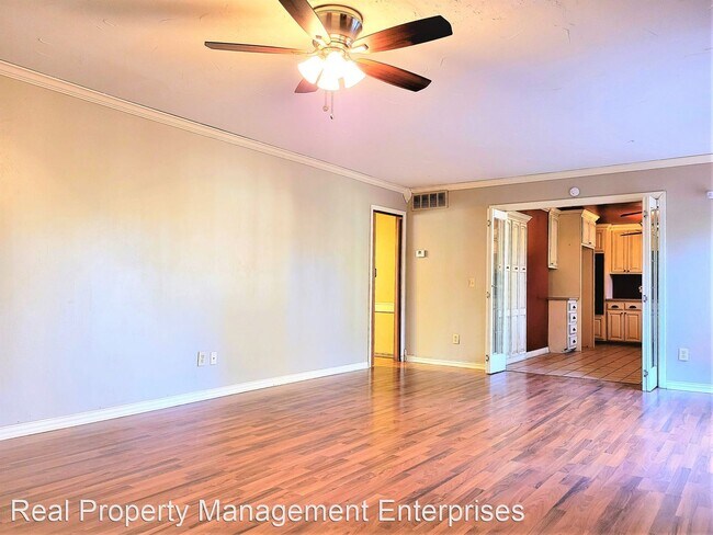 Building Photo - 6 br, 3.5 bath House - 8812 N Kensington Rd