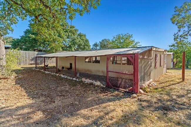 Building Photo - 2501 Lone Man Mountain Rd