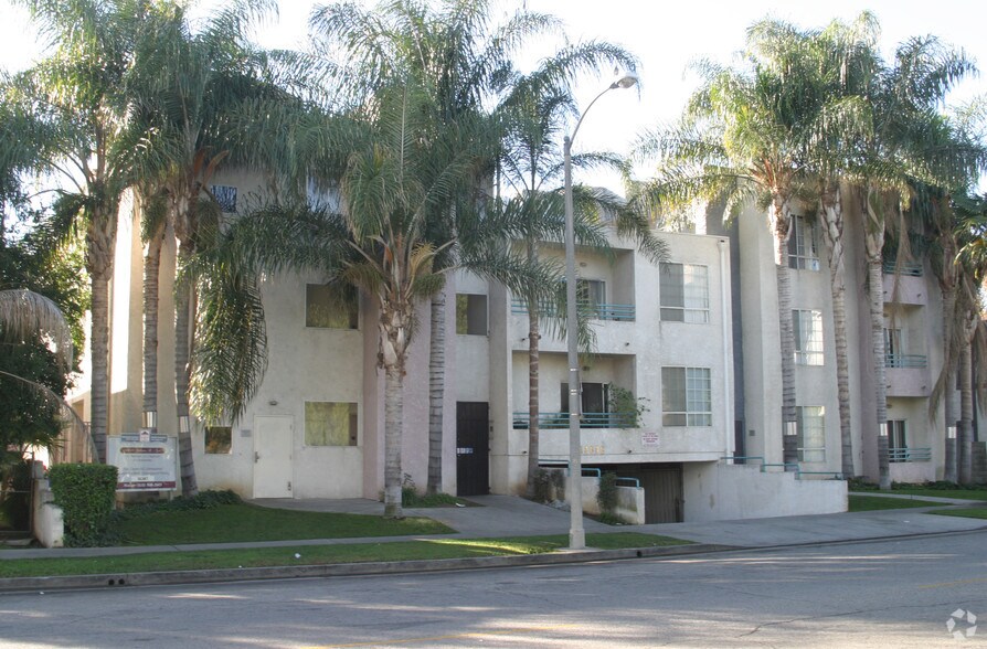 Sylvan Apartments Van Nuys, CA Apartment Finder