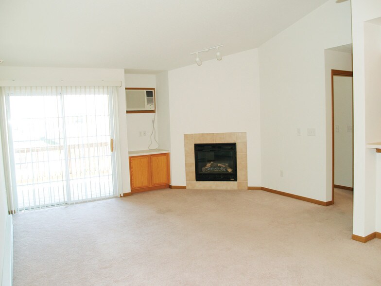 Altoona Park Apartments 351 2nd St NW Altoona IA 50009 Apartment Finder