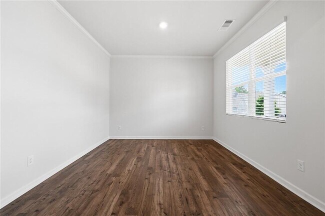 Building Photo - 6000 Screech Owl Dr