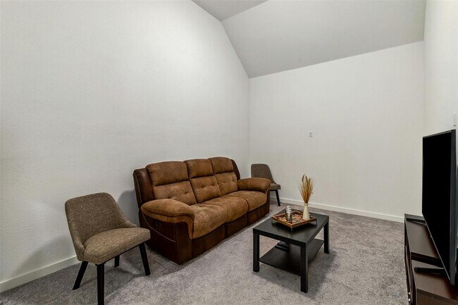 Building Photo - 104 Rainbow Vly Trl