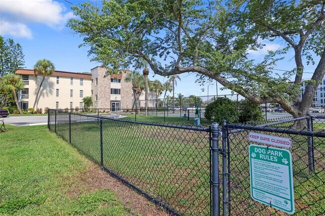 Building Photo - 4902 38th Way S