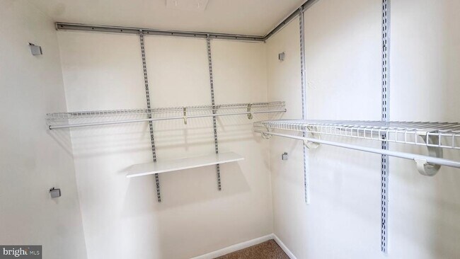 Building Photo - 4600 Duke St