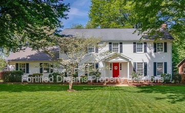 Building Photo - 3739 Sagamore Dr