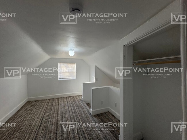 Building Photo - 2106 Thomas St