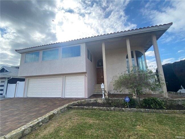 Building Photo - 3860 W 234th St