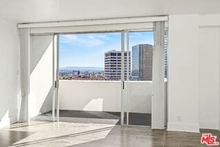 Building Photo - 969 Hilgard Ave