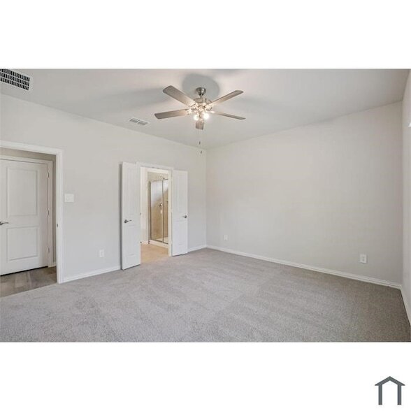 Building Photo - 6004 Alderton Dr