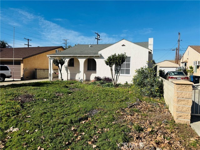 Building Photo - 5717 Alessandro Ave