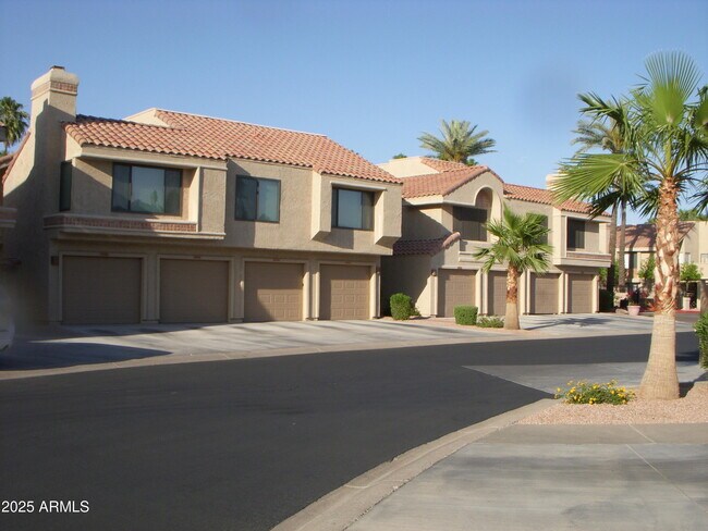 Building Photo - 10115 E Mountain View Rd
