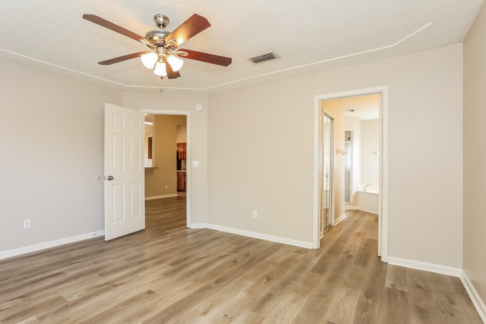 Building Photo - 1560 Beecher Ln