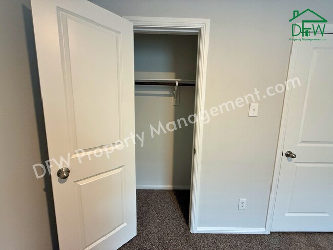 Building Photo - Beautiful 4 Bedroom 2 Bathroom Home for Lease in Crowley