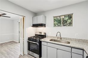 Building Photo - 5560 Kingsport Dr