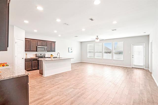 Building Photo - 9000 HUXLEY Dr