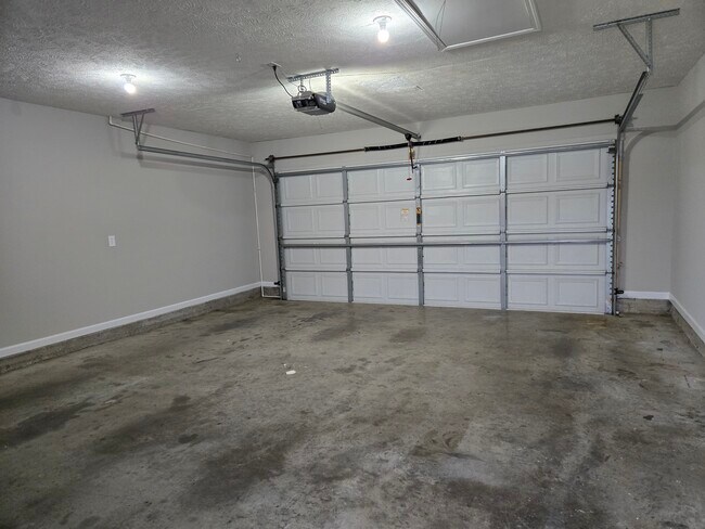 Building Photo - 1315 Auldridge Dr