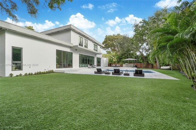 Building Photo - 56 Samana Dr