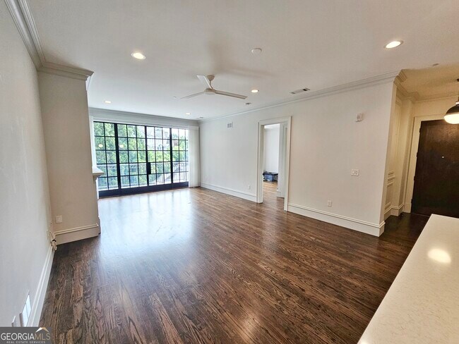 Building Photo - 234 Vickery Falls Dr