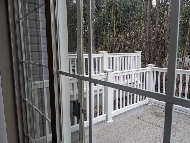 Building Photo - 3 Bedroom Townhouse for Rent in Waynesboro!