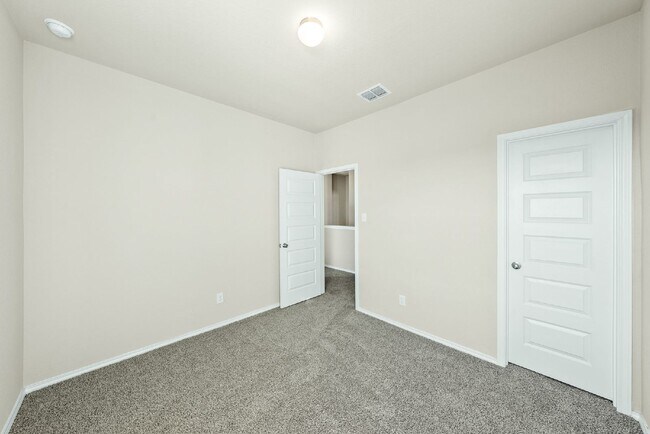 Building Photo - 5118 Sandstone Wy