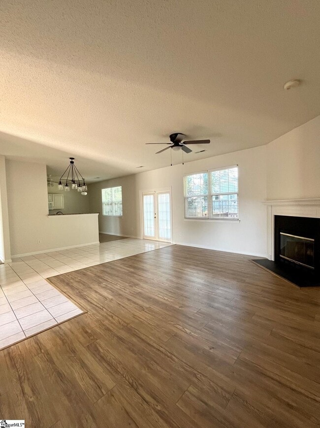 Building Photo - 16 Chablis Ct
